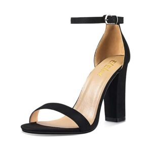 Tacones negros